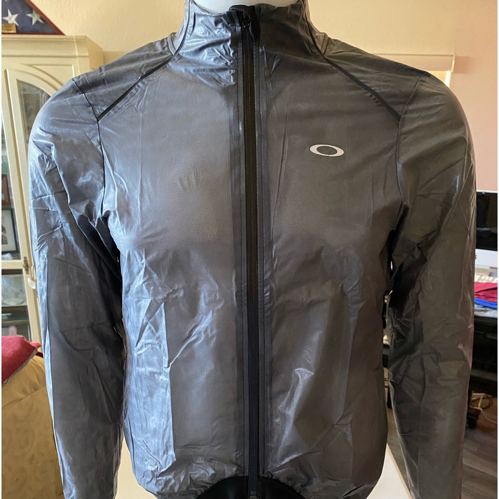 New Oakley Jawbreaker cycling jacket size large